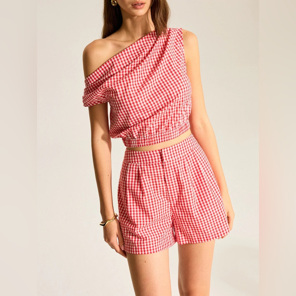 COMMENSE Gingham One-Shoulder Top and Shorts Set - size XLarge